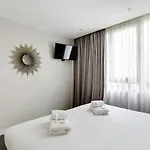 Bel Appartement Pour 4 - Palais Des Expositions