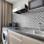 Bel Appartement Pour 4 - Palais Des Expositions